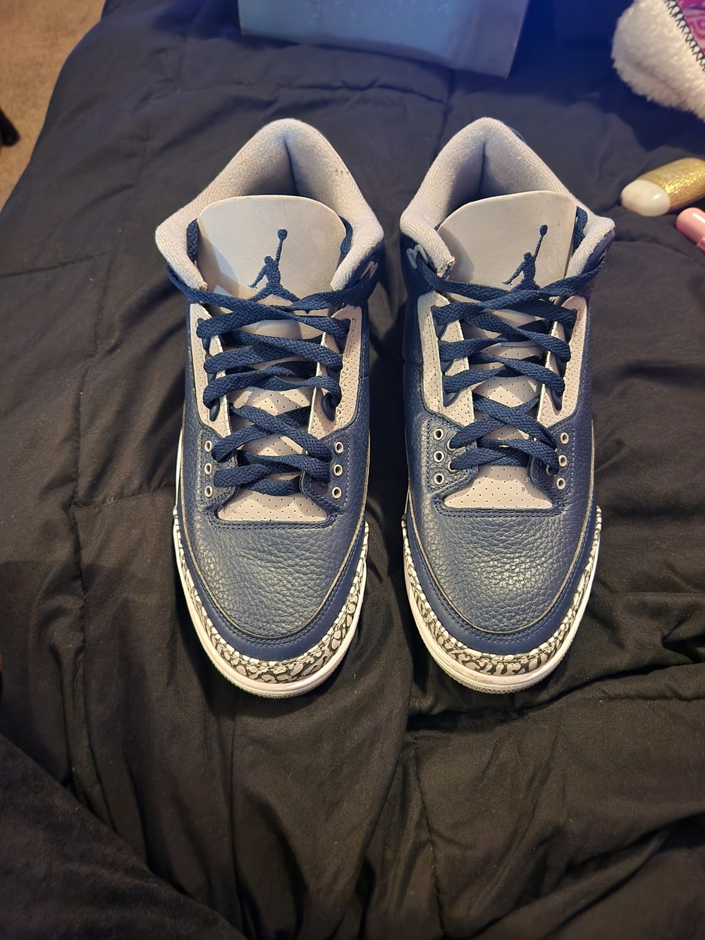 Jordan Men's Navy and Gray Retro Basketball Sneakers